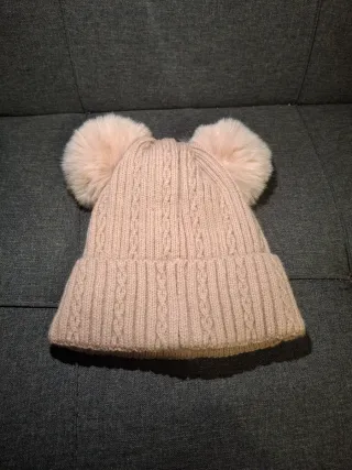 Set 3 cappellini invernali: nero, rosso, rosa