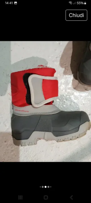 Stivali da neve rossi e grigi