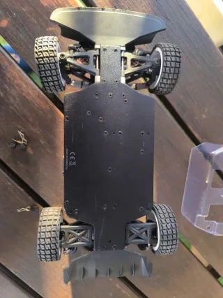 Coche RC Lancia Delta Hypergo 1/14 Martini Racing