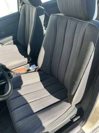 Mercedes-Benz 230E 1988