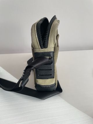 Bolso bandolera Antony Morato beige y negro