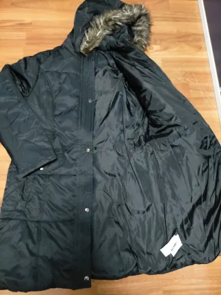 Abrigo nuevo acolchado talla 46