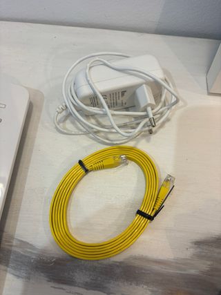 FRITZ! Box 6850 LTE Router. Como nuevo.