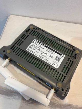 FRITZ! Box 6850 LTE Router. Como nuevo.