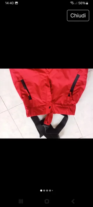 Pantaloni da neve rossi