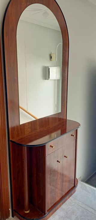 Mueble recibidor con espejo