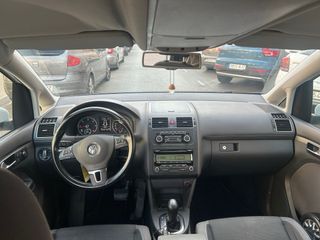 Volkswagen Touran 2011