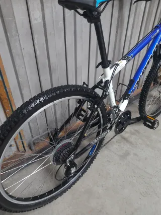 Bicicleta Kona Landu 26