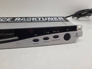 Afinador Rack Behringer BTR2000