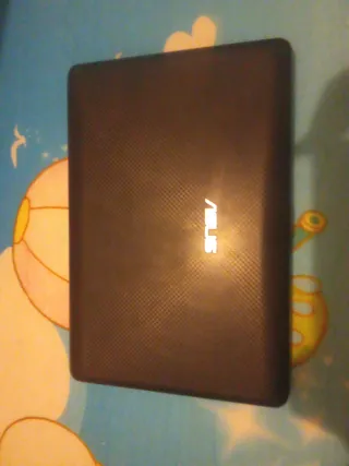 Ordenador portátil ASUS negro