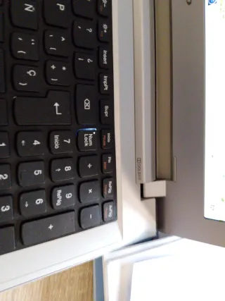 Ordenador Portátil Lenovo Plata y Negro