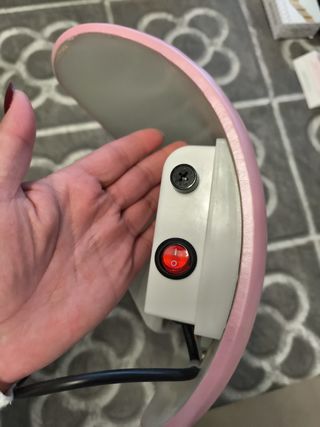 Extractor de polvo para uñas rosa Tiene poco uso