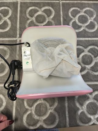 Extractor de polvo para uñas rosa Tiene poco uso