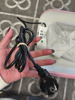 Extractor de polvo para uñas rosa Tiene poco uso