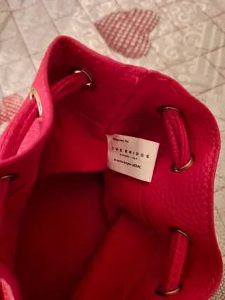 Borsa The Bridge a secchiello fucsia