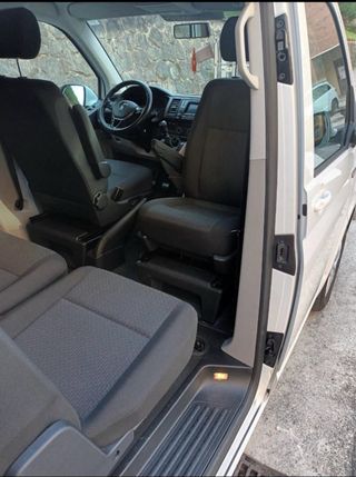 Volkswagen Caravelle 2017