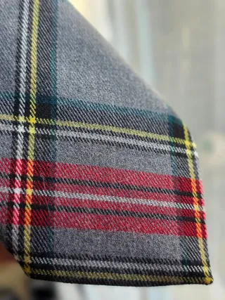 Corbata London Tartán Gris y Rojo