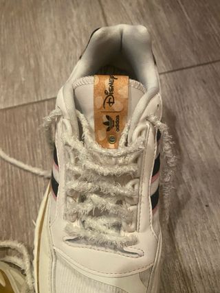 Zapatillas Adidas Disney Talla 38 2/3.