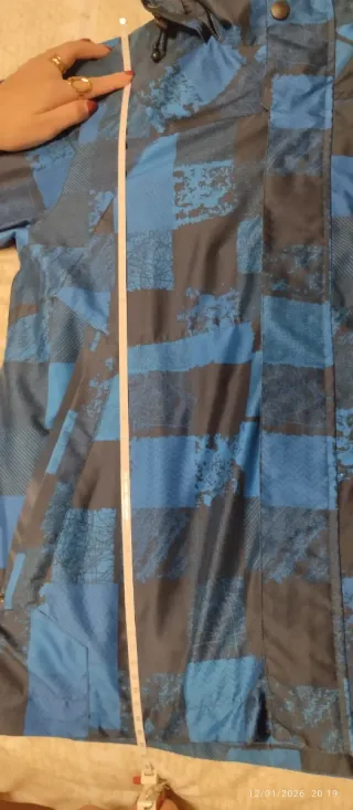 Anorak McKinley niño azul y negro Talla 14 años