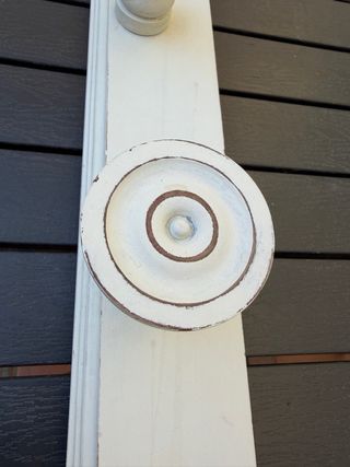 Perchero de madera artesanal