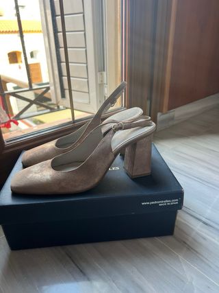 Tacones Pedro Miralles Beige y Dorado
