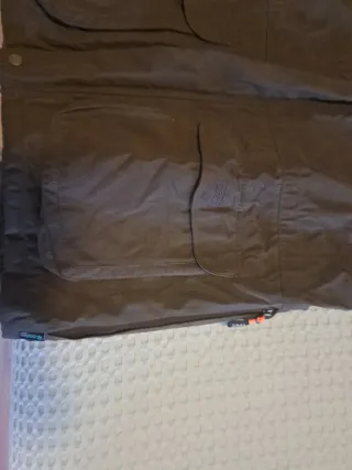 Abrigo técnico Hart verde oliva