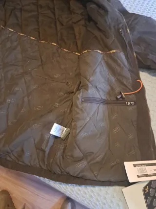 Abrigo técnico Hart verde oliva