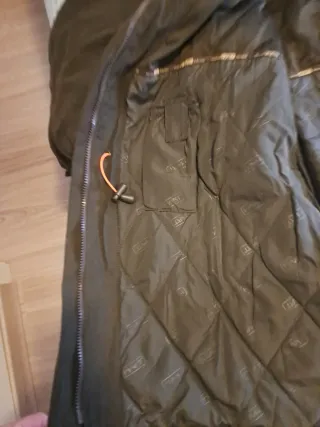 Abrigo técnico Hart verde oliva