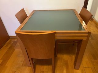 Mesa de comedor madera y cristal