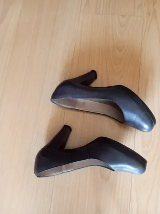 Zapatos de salón azul marino