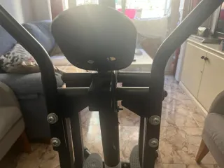 Bicicleta elíptica negra