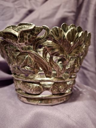 Antigua corona plata virgen flores