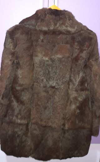 Chaqueta de piel de conejo marrón