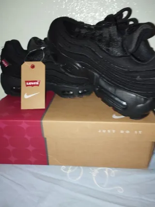 Nike Air Max 95 Levis Negro