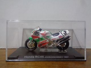 DUCATI DESMOSEDICI   HONDA RC45   HONDA RS125 1/24