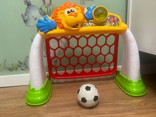 Portería infantil con pelota