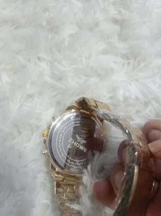 Reloj Zhowe Dorado