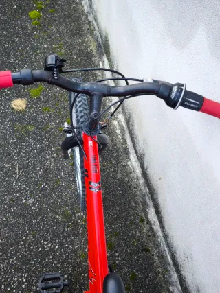 Bicicleta BTWIN Racing boy 320 Roja