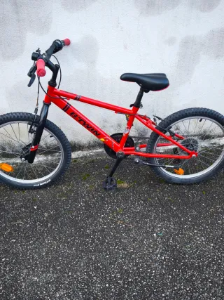 Bicicleta BTWIN Racing boy 320 Roja