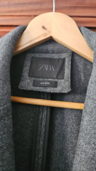 Abrigo Zara Gris