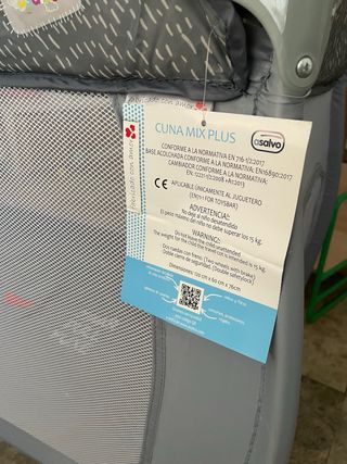 Cuna de viaje y parque infantil