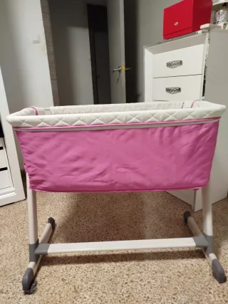 Minicuna niña rosa