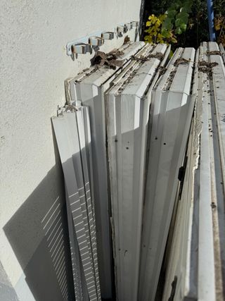 Regalo ventanas y mallorquinas PVC vidrio rotos