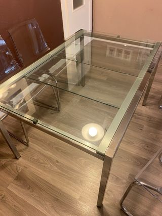 Mesa de comedor cristal y metal