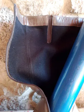 Stivali alti marroni con tacco