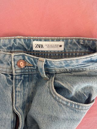 Pantalón vaquero Zara azul