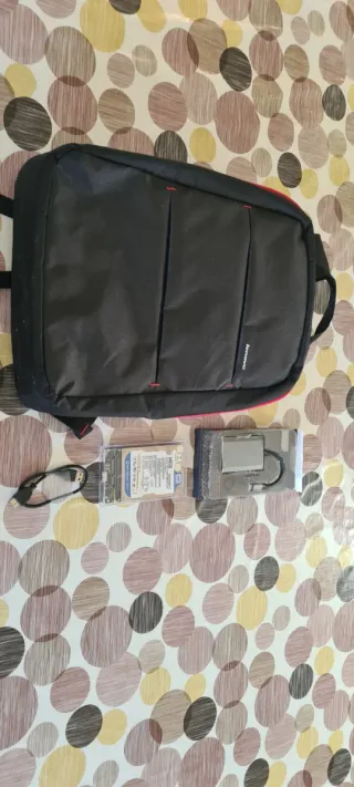 Portátil Gaming Lenovo + extras (ver fotos)