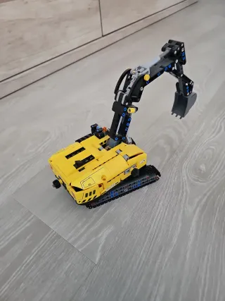 LEGO Technic Escavatore 42121