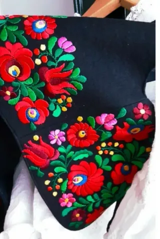 Chaleco Húngaro Bordado Multicolor 40