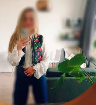 Chaleco Húngaro Bordado Multicolor 40